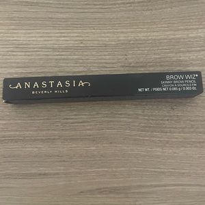 Anastasia Brow Wiz pencil